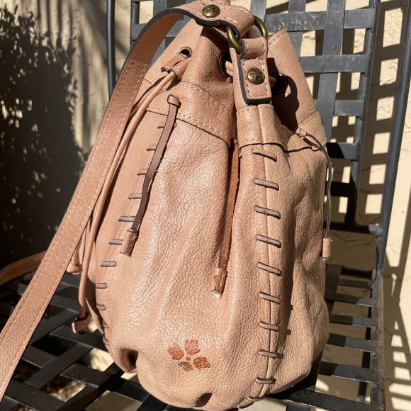 Patricia Nash Bags Patricia Nash Bucket Bag Drawstring Leather Shoulder Poshmark